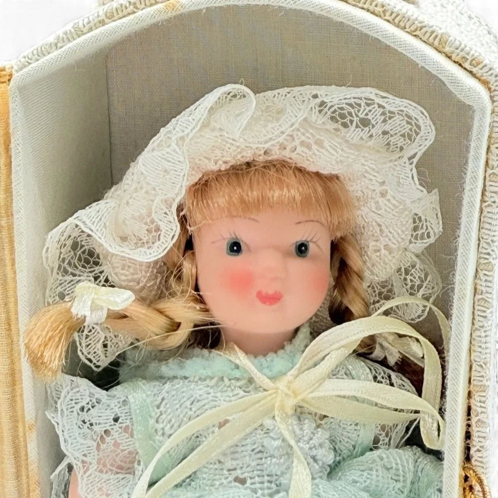Vintage Mignonette‎ Bisque Porcelain Doll Lace Dress Presentation Box Japan 5
